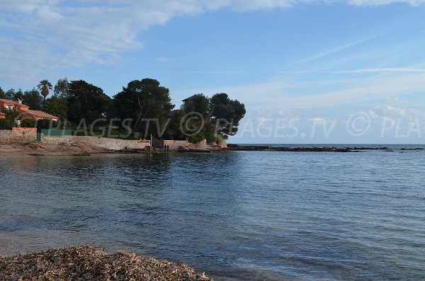 Umgebung des Strandes von Péguière