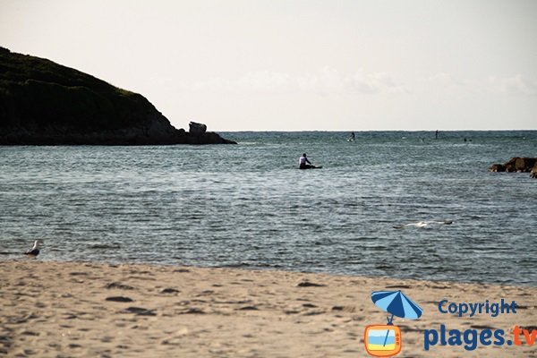 Plage pour le surf à Argenton - Landunvez