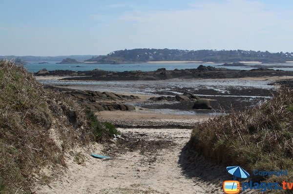 Accès à la plage de Pennenez - Ile Callot