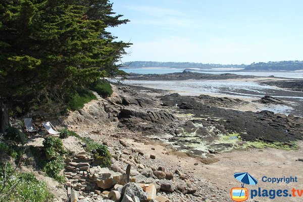 Transat sur la plage de l'ile de Callot