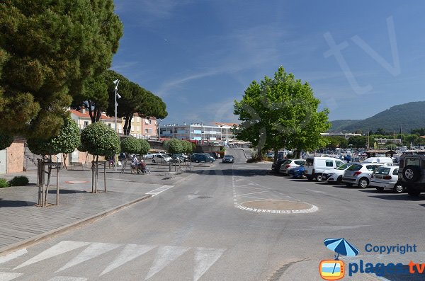 Parking of Péno beach in Carqueiranne - France