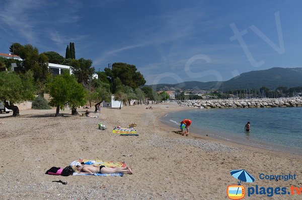 Plage de Carqueiranne en Mai