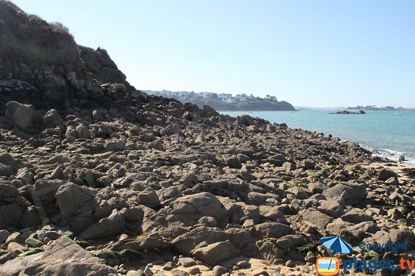 Accès à la plage du Penquer de Carantec