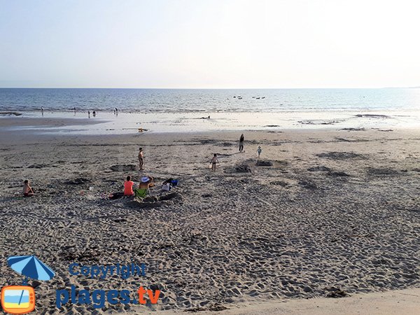 Baignade sur la plage de Penvins - Sarzeau