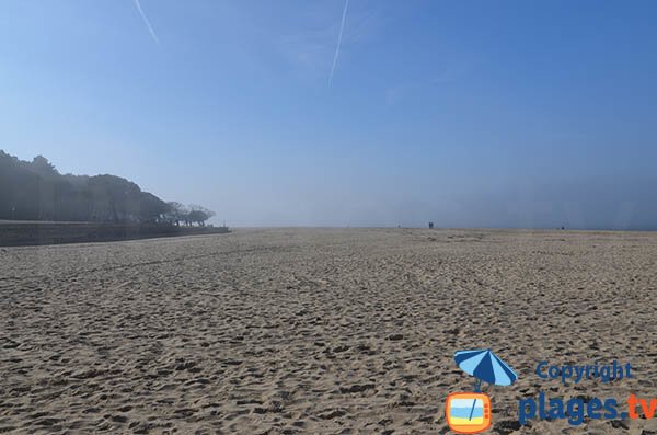 Plage de Pereire au début de la plage des Abatilles