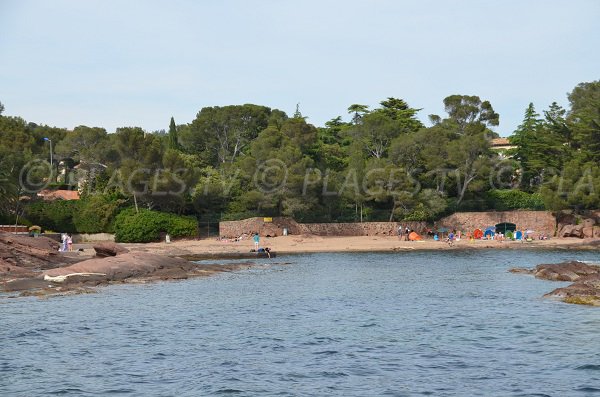 Überblick über den Strand von La Pescade in St. Raphael