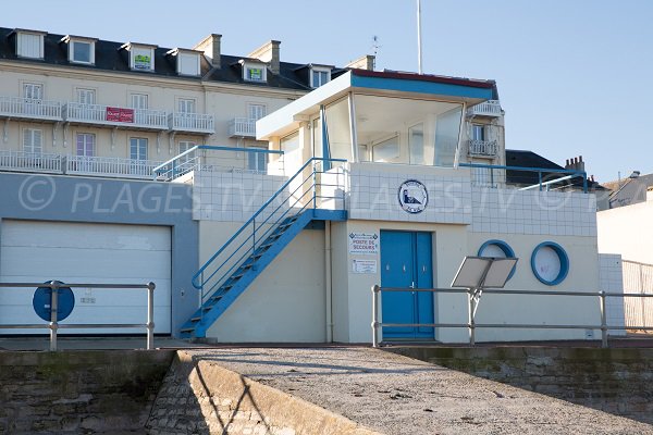 Poste de secours de la plage du Luc sur Mer