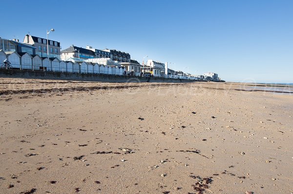 Photo de la plage du Petit Enfer à Luc sur Mer (Calvados)