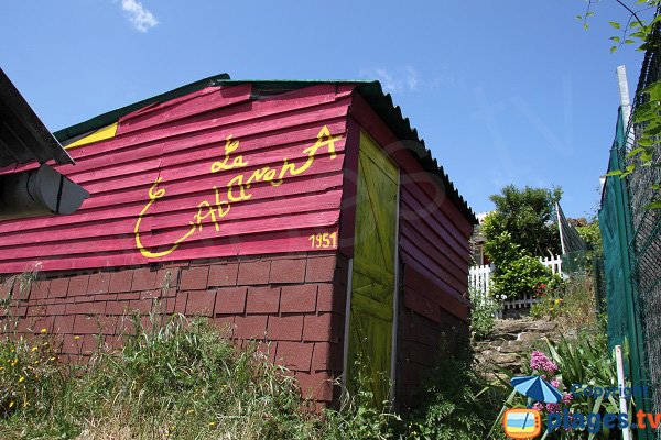 favelas dans la crique de Saint-Brieuc