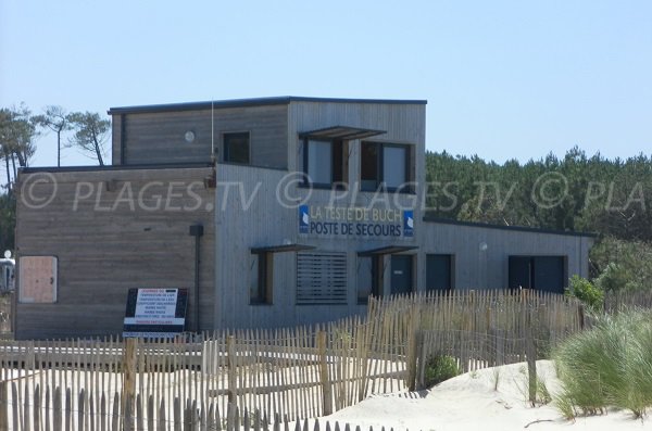 postazione di soccorso e salvataggio della spiaggia Petit Nice di Pyla sur Mer