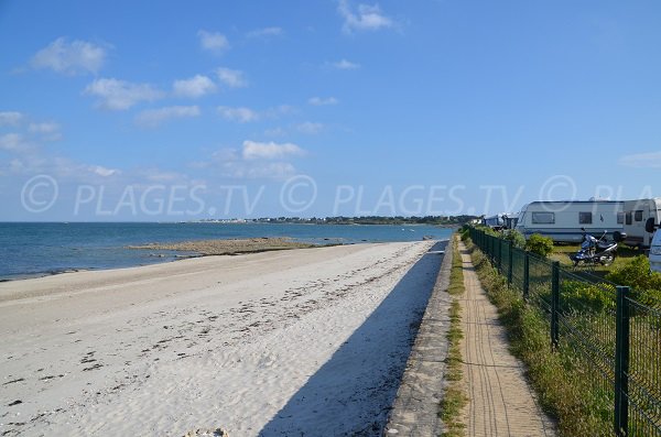 Petit Rohu beach with view on the port of Haliguen (St Pierre Quiberon)