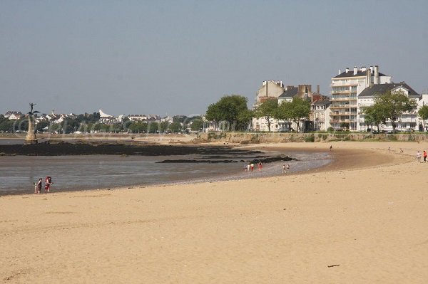 Petit Traict beach in Saint Nazaire - France