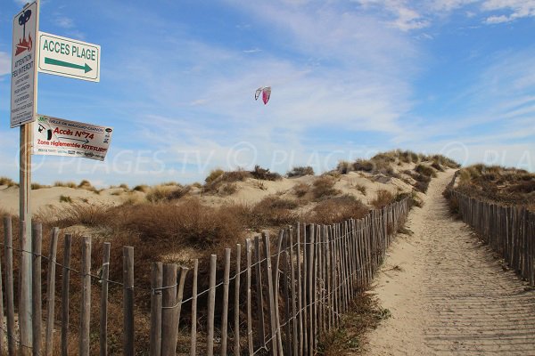 Kitesurf sur la plage de Carnon Petit Travers