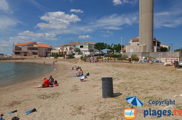 Foto della spiaggia del Faro di Fos de Mer in Francia