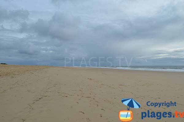 Old Lighthouse Beach with view to the south - La Tremblade