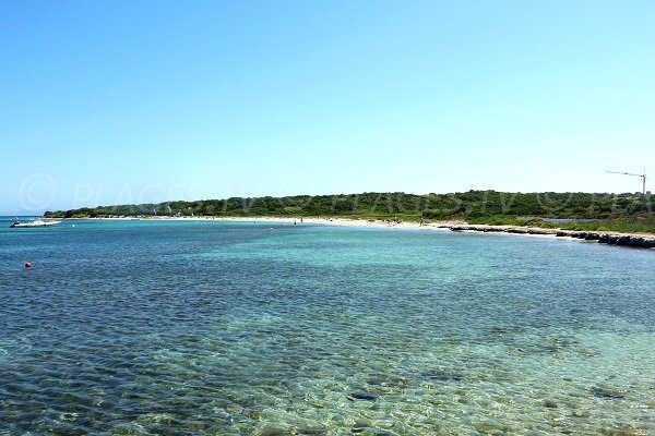 Photo of Piantarella beach in Bonifacio in Corsica