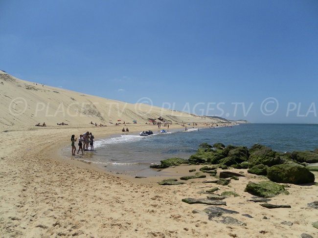 Beach at the foot of the dune of Pilat in France