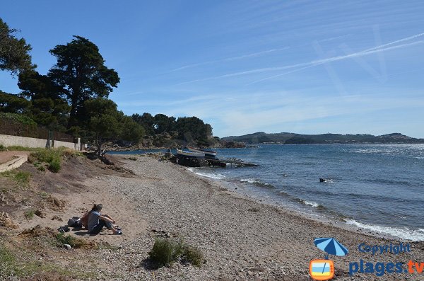 Beach in La Seyne sur Mer with Pointus