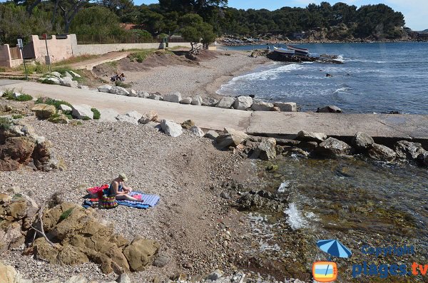 Plage de galets à La Seyne sur Mer