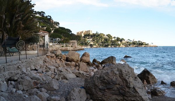 Zona a destra spiaggia Pissarelles  - Cap d'Ail