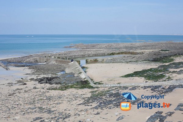 Piscine sur la plage de Granville