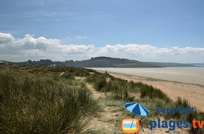 plage de Plonévez-Porzay en Bretagne