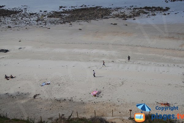 Sand beach in St Jean du Doigt