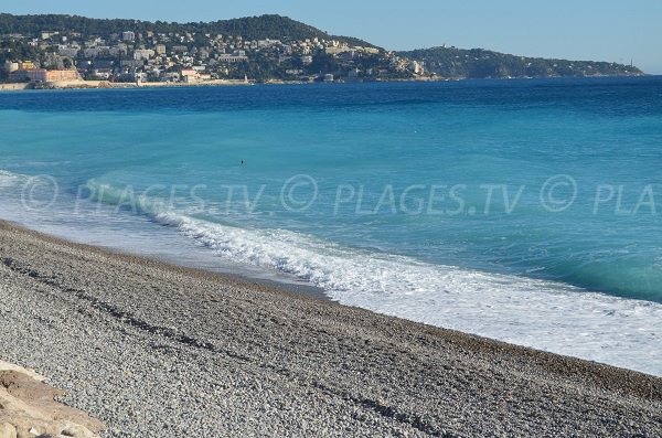 Die Bucht von Nizza vom Strand Poincaré aus