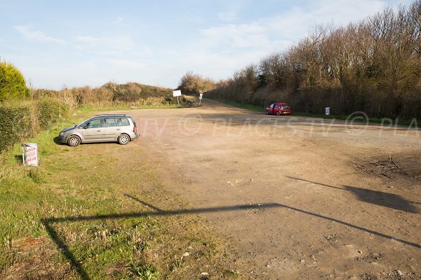 Parking of Point du Jour beach - Merville-Franceville