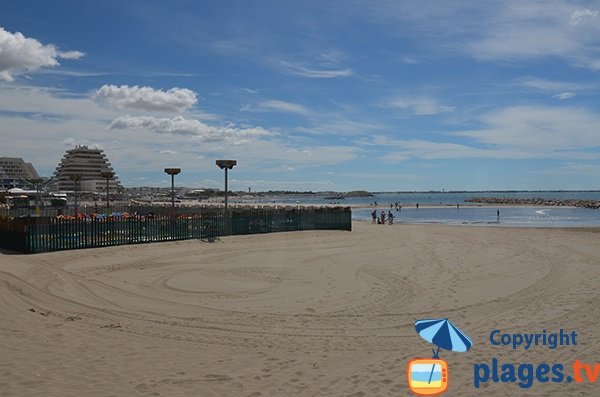 Foto vom Strand im Zentrum von La Grande Motte