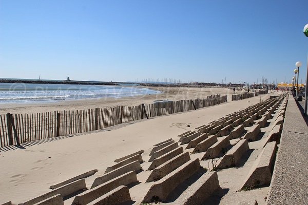 Spiaggia dal centro di La Grande Motte