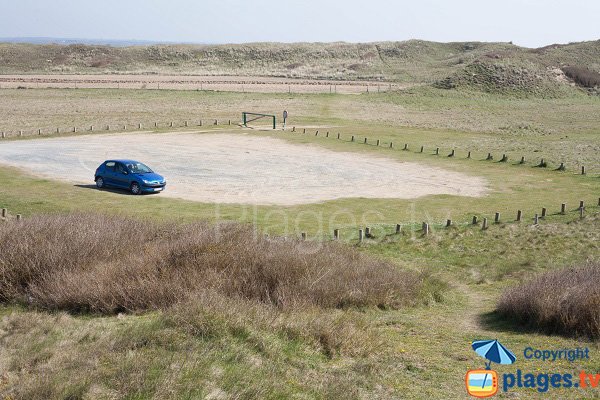 Parking of Pointe Banc beach in St Germain sur Ay