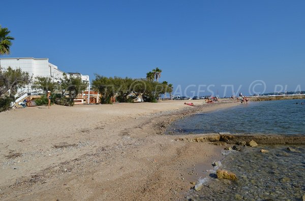 Plage à l'extrémité de la Pointe Croisette