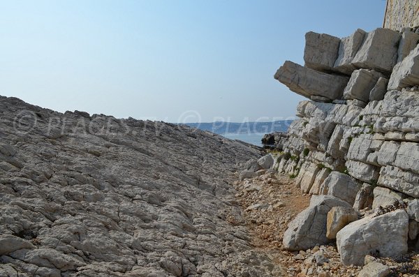 Rocher à proximité de l'Eden Roc au Cap d'Antibes