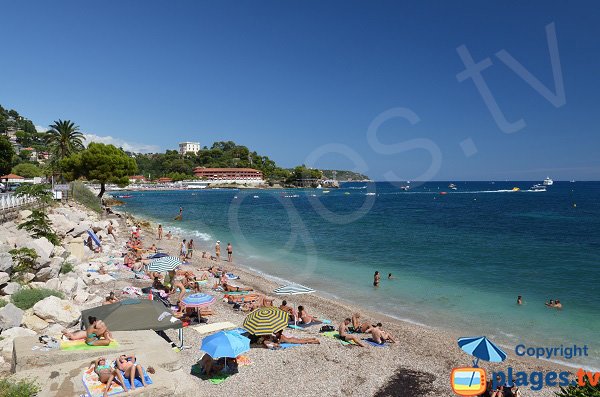 Strand Pont de Fer im Sommer - Roquebrune-Cap-Martin