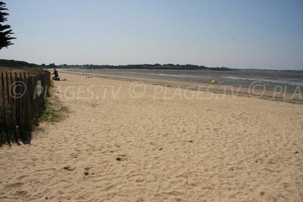 Plage du Pont Mahé à marée basse