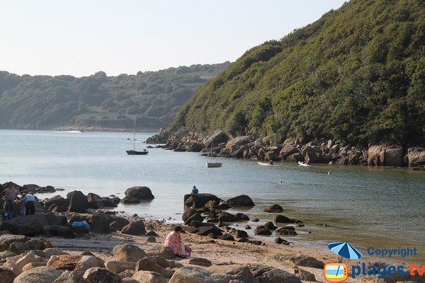 Crique confidentielle à proximité de Lannion