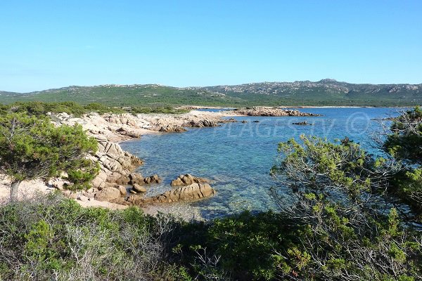 Coves near bridge of Ventilegne - Bonifacio - Corsica