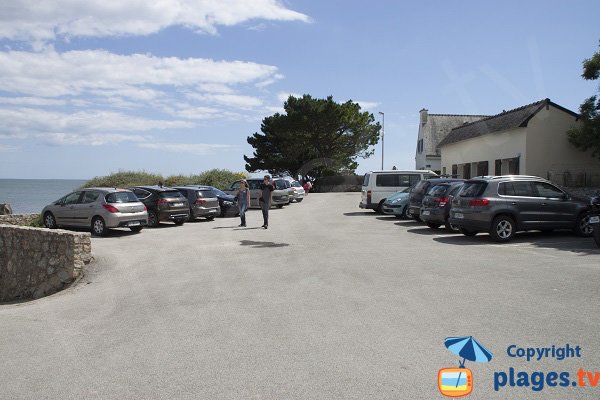 Parking de la plage de Porh Guerh à Gavres