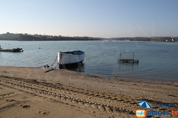 Vue sur la baie de la Penzé depuis Pors Doun - St Pol de Léon