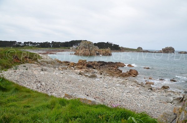 Plage en direction de la pointe du château - Pors Hir