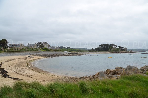 Photo de la plage de sable à Pors Scaff - Plougrescant