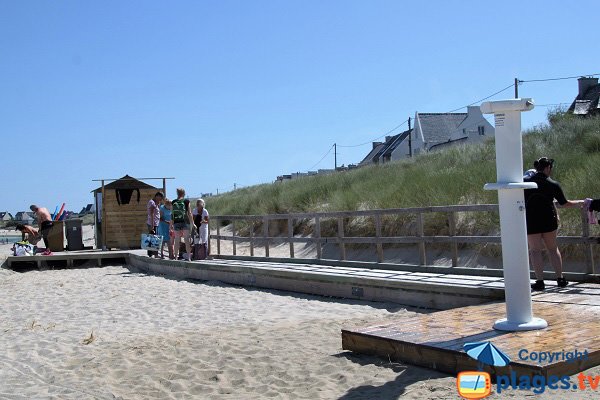 Equipements de la plage de Porsmeur à Plouescat - Bretagne