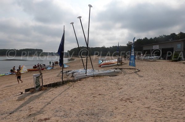 Foto della spiaggia del lago marino di Soustons