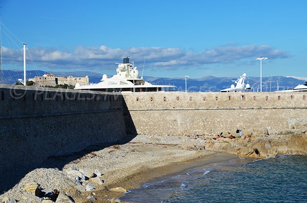 Beach in the port of Antibes