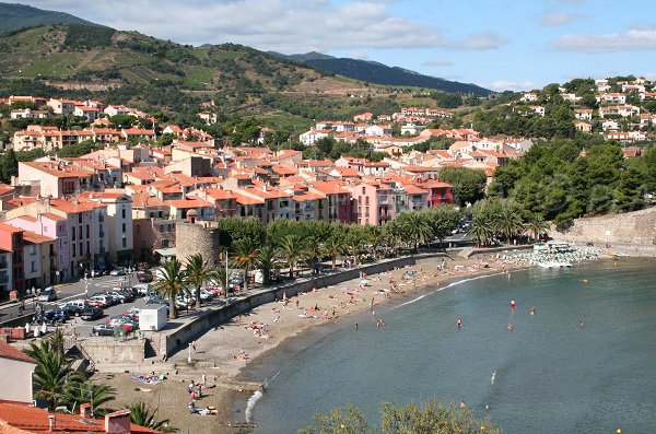 Überblick über den Strand von Port d'Avall in Collioure