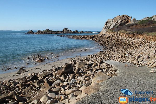 Photo de la plage de Port Blanc à Plougasnou