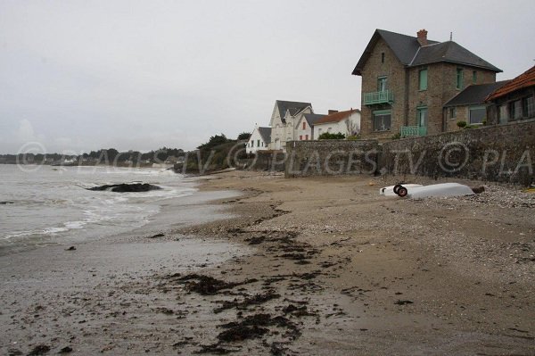 Boucher beach near the port of Piriac