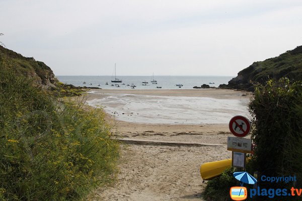 Accès à la plage de Port Guen à Belle Ile - Le Palais