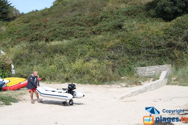 Plage accessible aux bateaux - Belle Ile